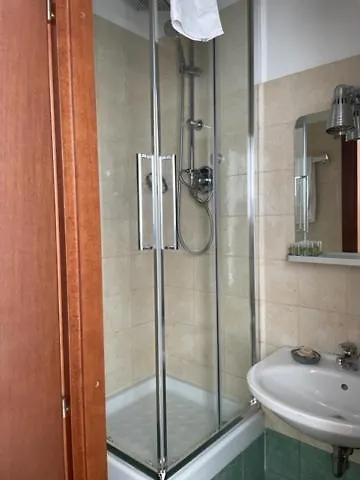 Casa San Pietro * Rome